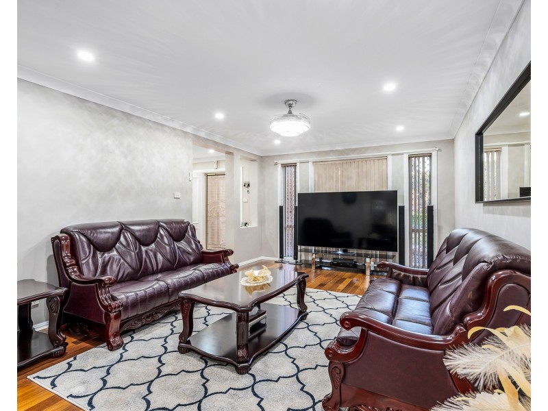 42 Windamere Avenue, Woodcroft NSW 2767