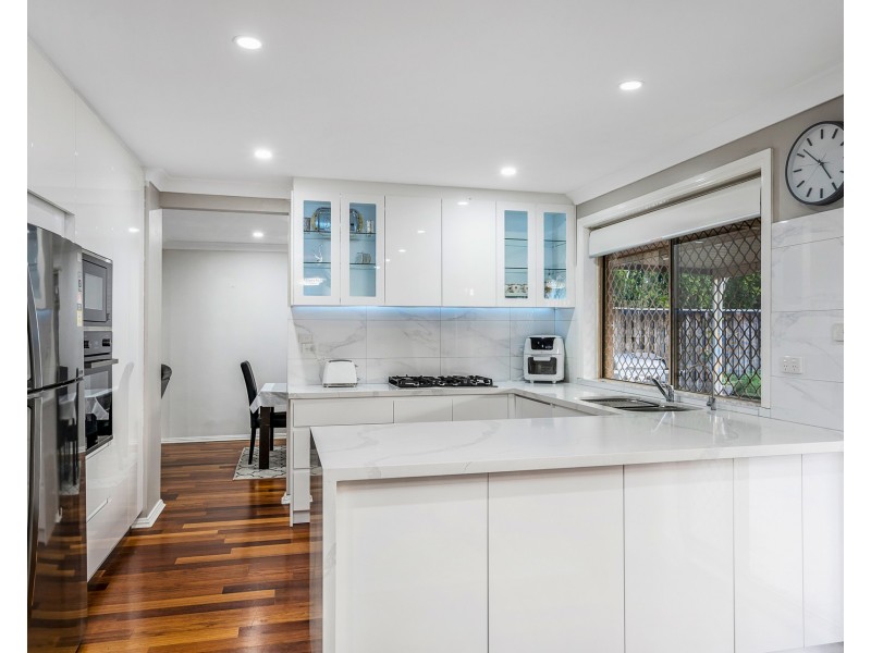 42 Windamere Avenue, Woodcroft NSW 2767