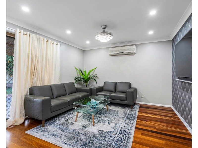 42 Windamere Avenue, Woodcroft NSW 2767