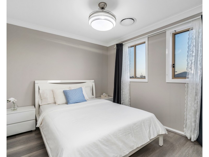 42 Windamere Avenue, Woodcroft NSW 2767