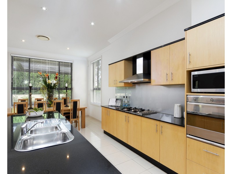 9 Brighton Drive, Bella Vista NSW 2153