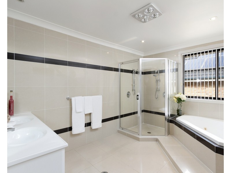 9 Brighton Drive, Bella Vista NSW 2153