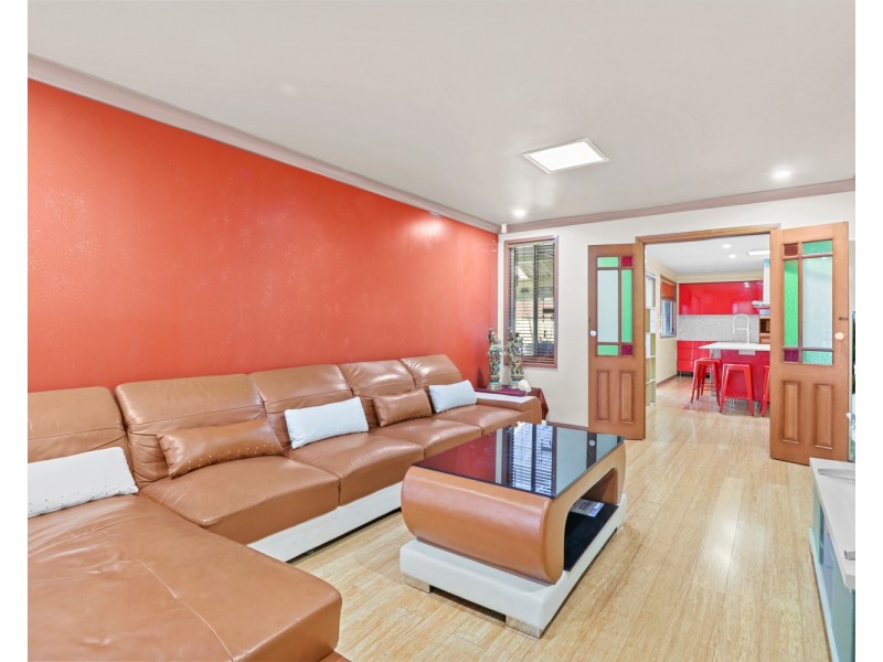 12 Lapwing Way, Plumpton NSW 2761