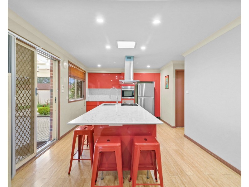 12 Lapwing Way, Plumpton NSW 2761