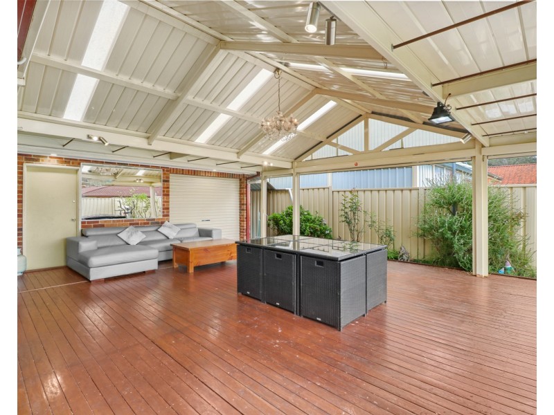 12 Lapwing Way, Plumpton NSW 2761