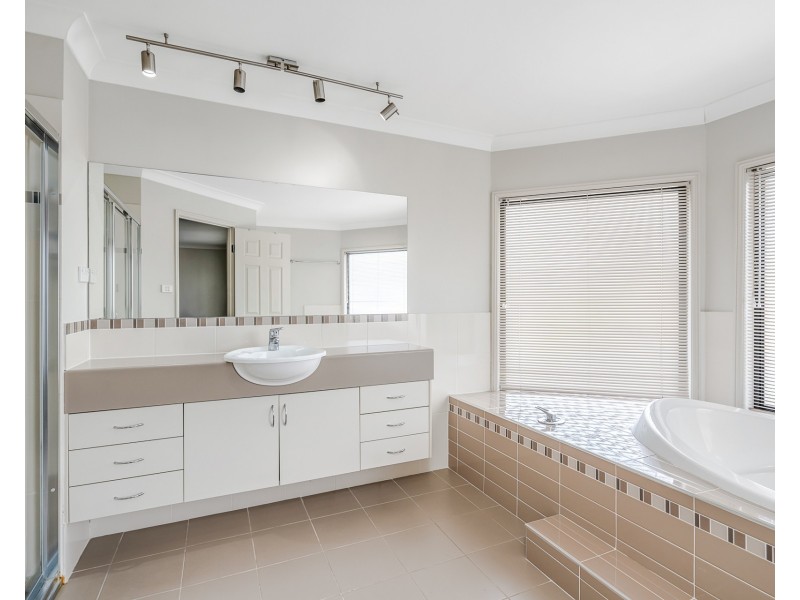 8 Braunton Street, Kellyville Ridge NSW 2155