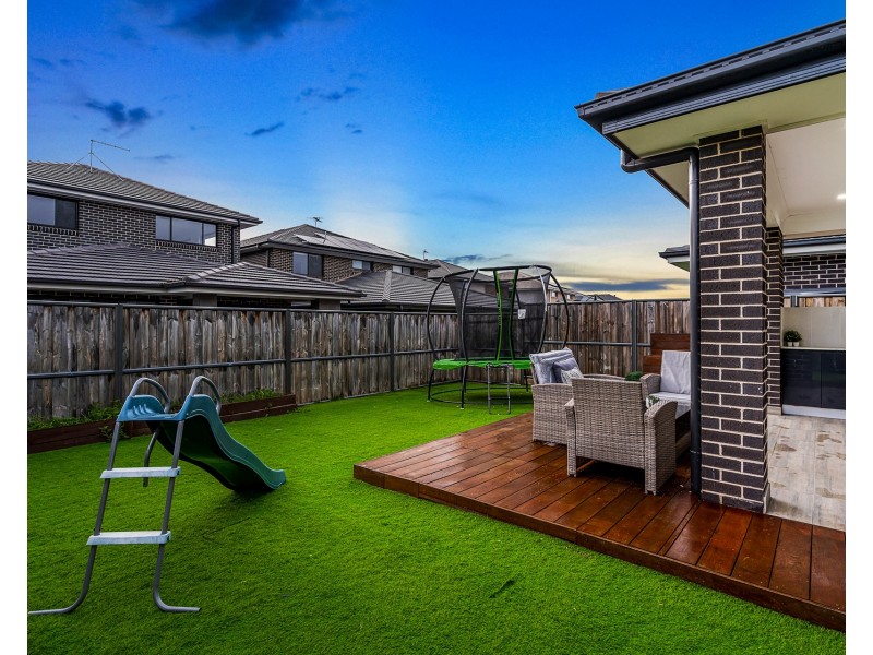 11 Rosepark Drive, Marsden Park NSW 2765