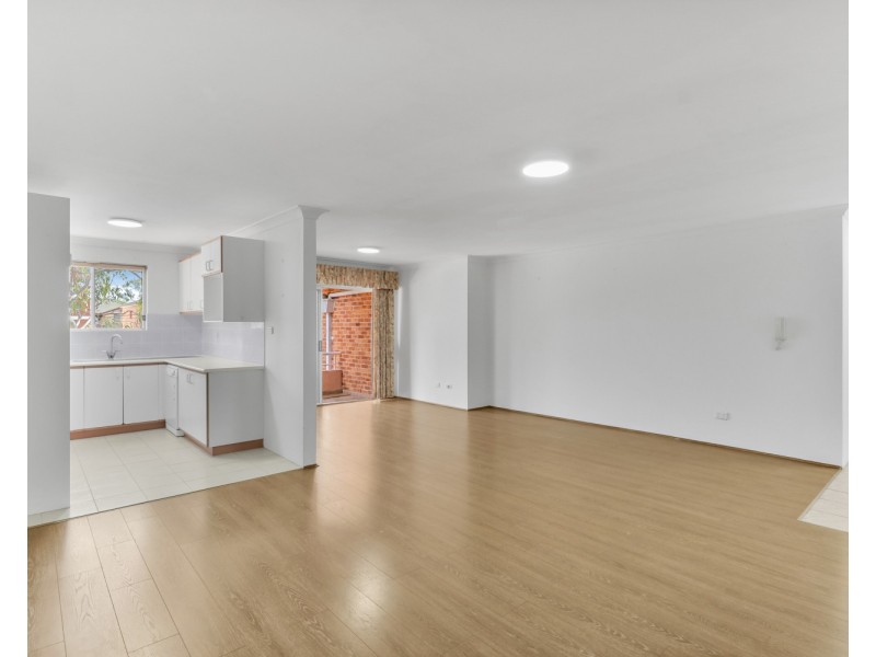 11/23-25 Priddle Street, Westmead NSW 2145