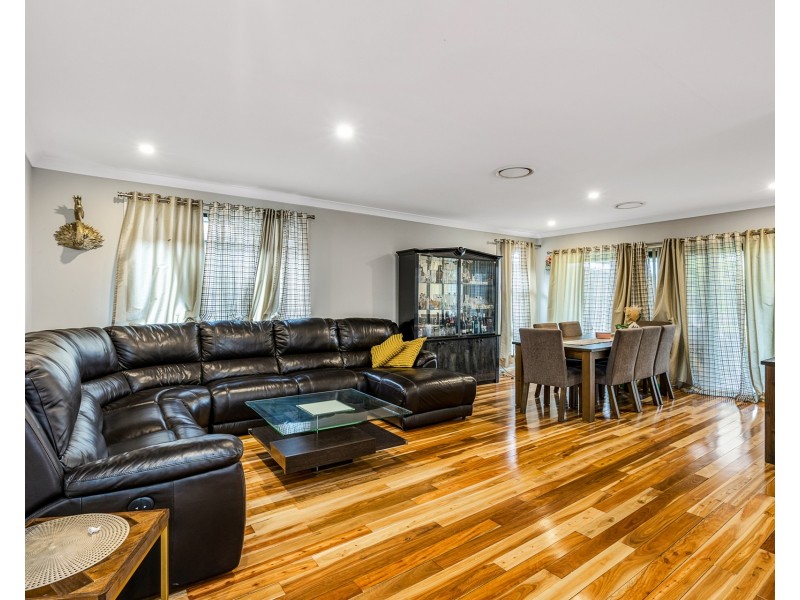 3 Eleanor Drive, Glenfield NSW 2167