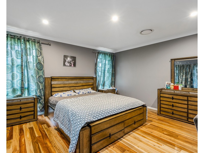 3 Eleanor Drive, Glenfield NSW 2167