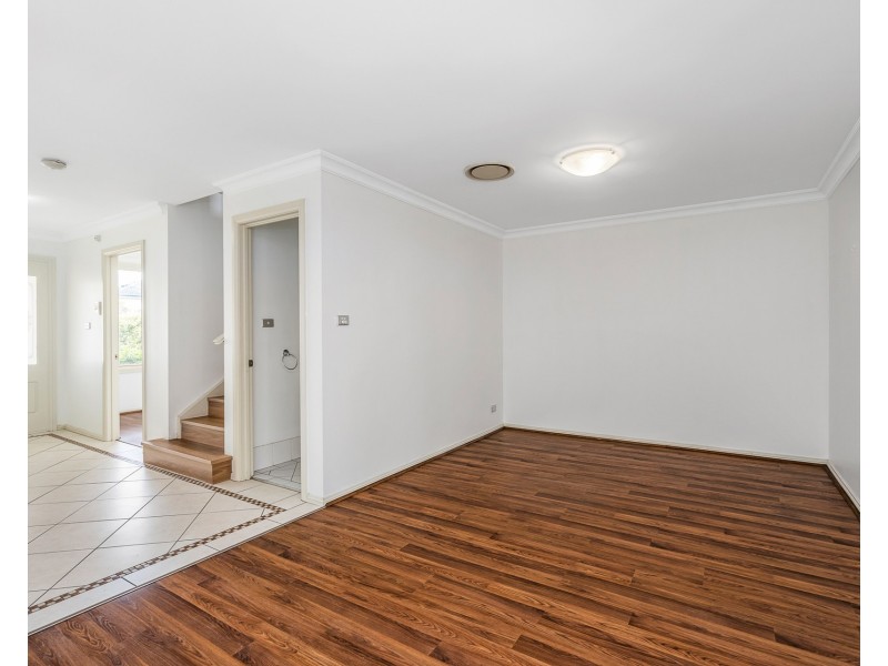 35 Greenhill Drive, Glenwood NSW 2768