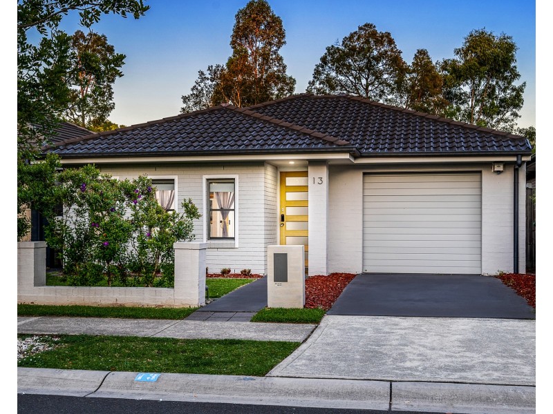 13 Sanderling Crescent, Cranebrook NSW 2749