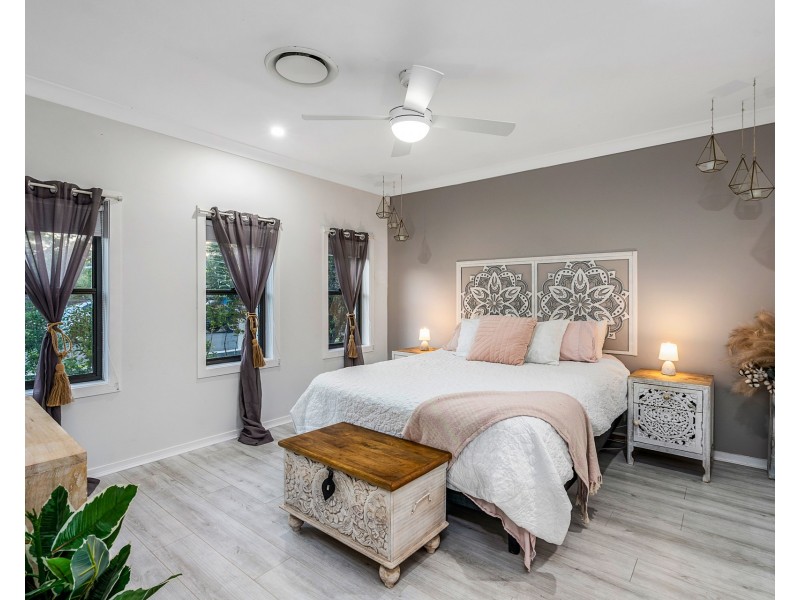 13 Sanderling Crescent, Cranebrook NSW 2749