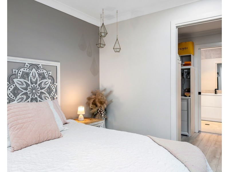 13 Sanderling Crescent, Cranebrook NSW 2749