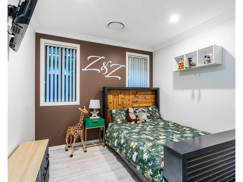 13 Sanderling Crescent, Cranebrook NSW 2749