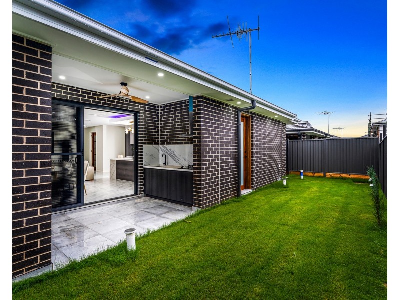 14 Kilpatrick Street, Riverstone NSW 2765