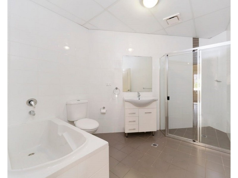 12/2 Bruce Street, Blacktown NSW 2148