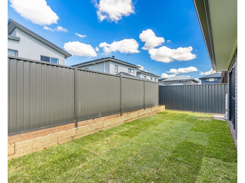 17 Devine Street, Marsden Park NSW 2765
