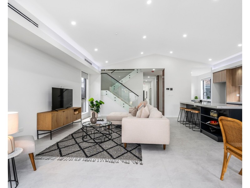 4 McCarroll Street, Riverstone NSW 2765