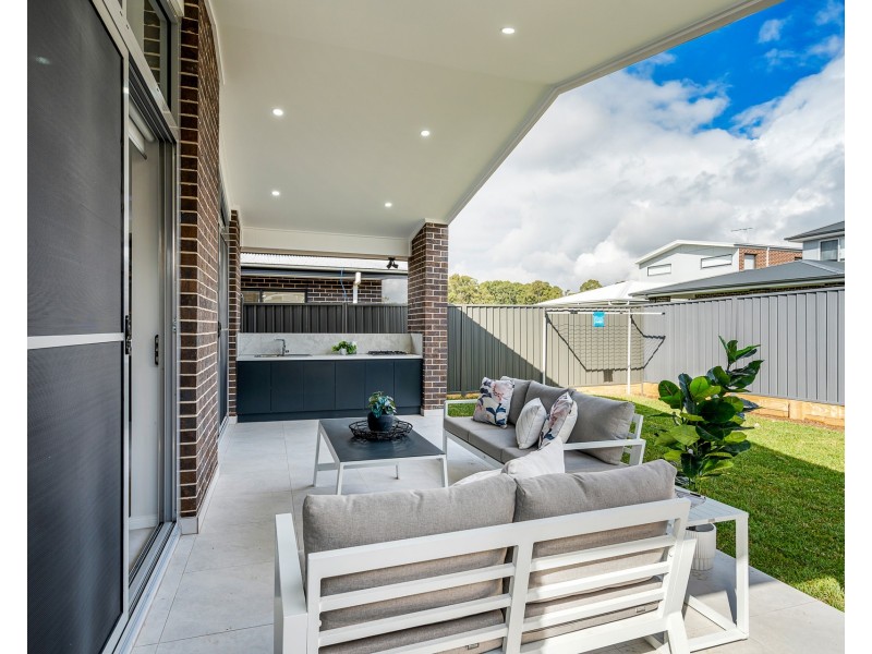 4 McCarroll Street, Riverstone NSW 2765