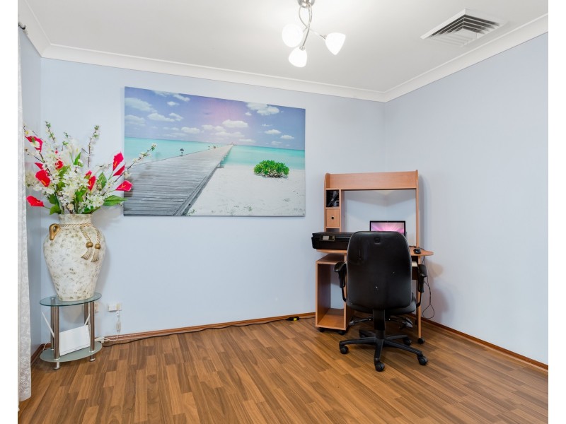 1 Beth Way, Glenwood NSW 2768