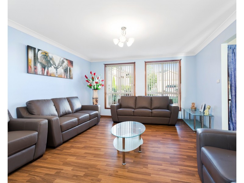 1 Beth Way, Glenwood NSW 2768