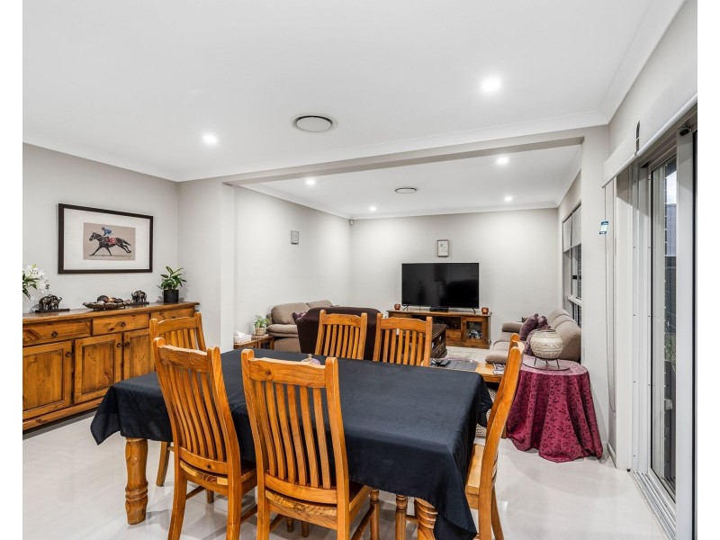 32 Thorpe Circuit, Oran Park NSW 2570