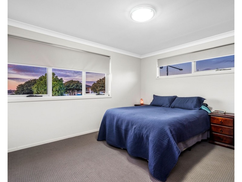 32 Thorpe Circuit, Oran Park NSW 2570