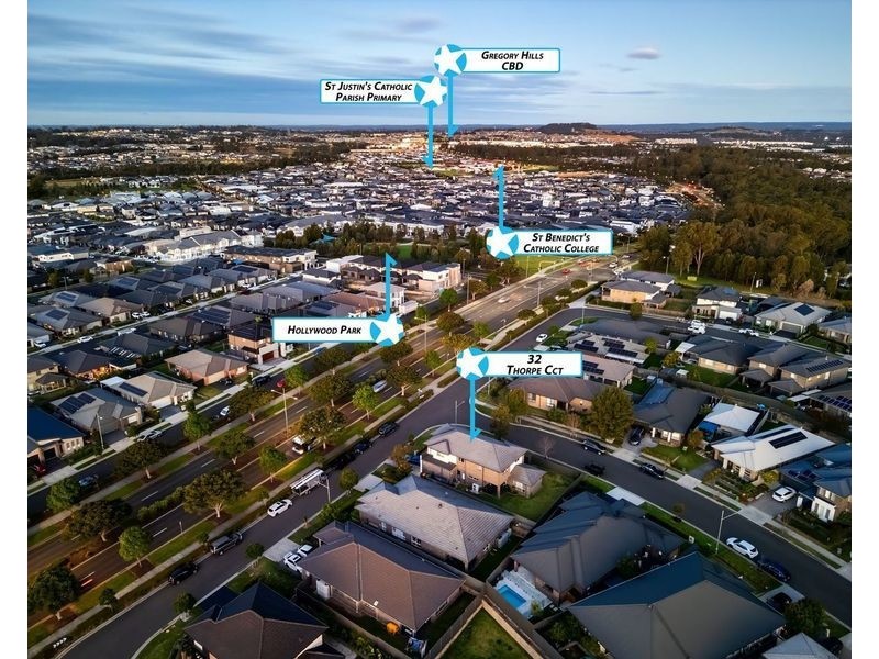 32 Thorpe Circuit, Oran Park NSW 2570