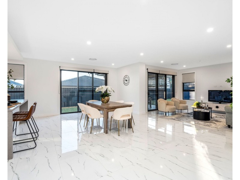 5 Juniper Place, Oakville NSW 2765