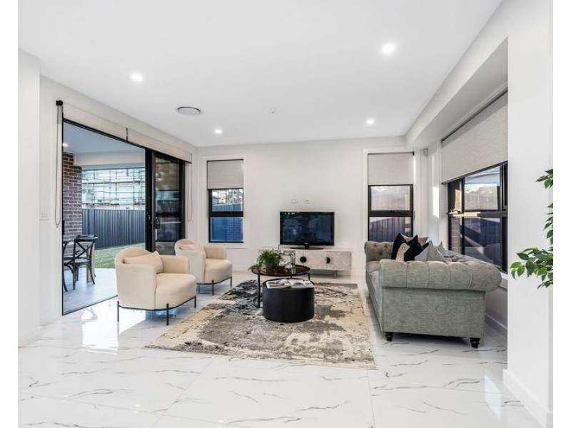 5 Juniper Place, Oakville NSW 2765