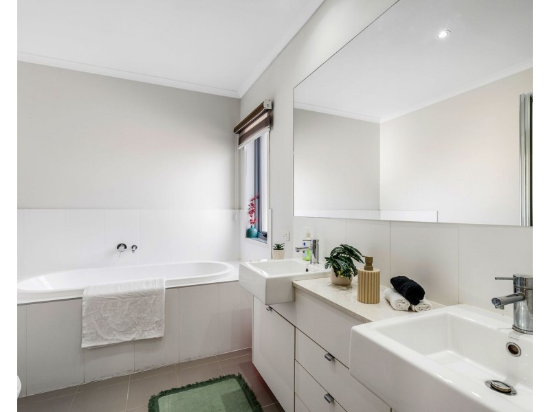 15 Daruga Avenue, Pemulwuy NSW 2145