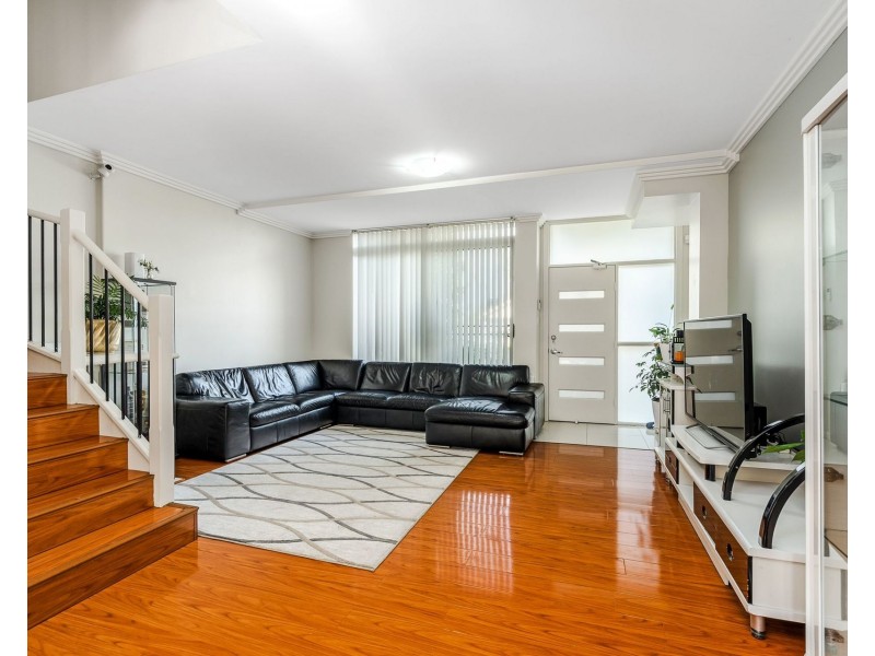 2/25-27 Henry Street, Guildford NSW 2161