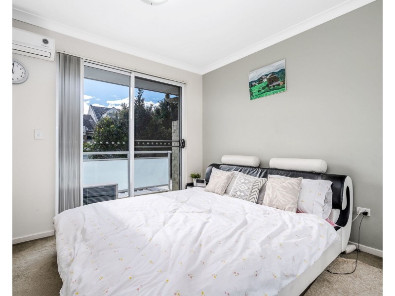 2/25-27 Henry Street, Guildford NSW 2161