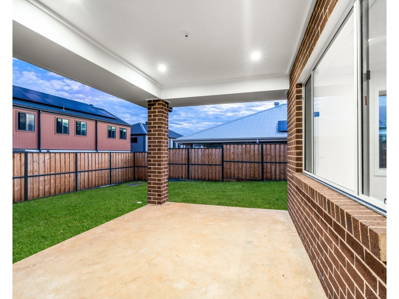 67 Magic Street, Vineyard NSW 2765