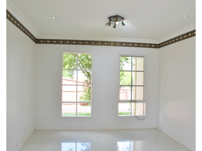 9 Arnold Place, Glenwood NSW 2768