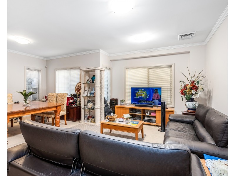 12 Linden Way, Bella Vista NSW 2153