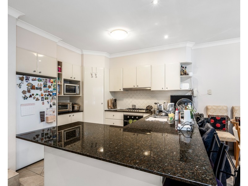 12 Linden Way, Bella Vista NSW 2153