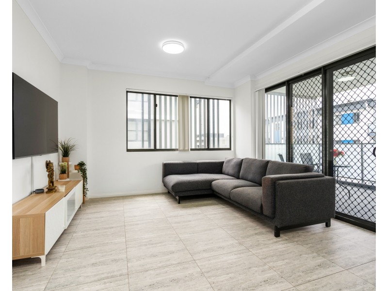 A15/80-82 Aurelia Street, Toongabbie NSW 2146