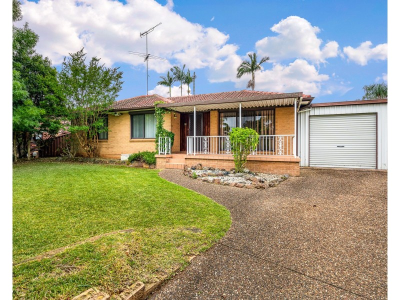 30 Bensbach Road, Glenfield NSW 2167