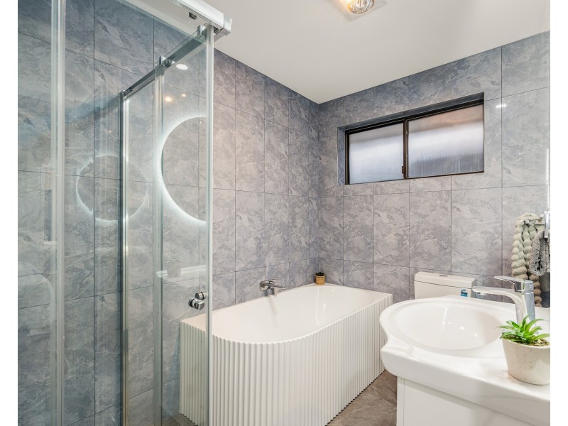 103 Quakers Road, Quakers Hill NSW 2763