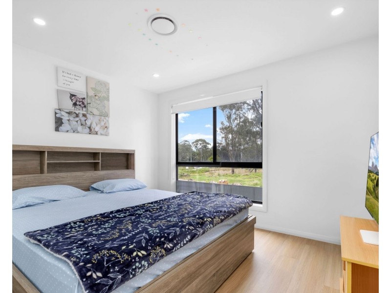 6 Anstey Glade, Riverstone NSW 2765