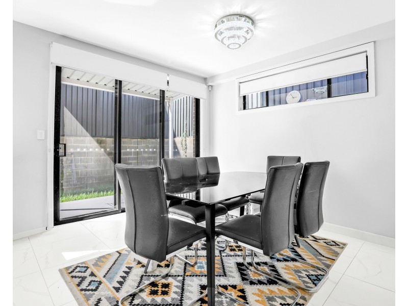 9 Ashwini Glade, Box Hill NSW 2765