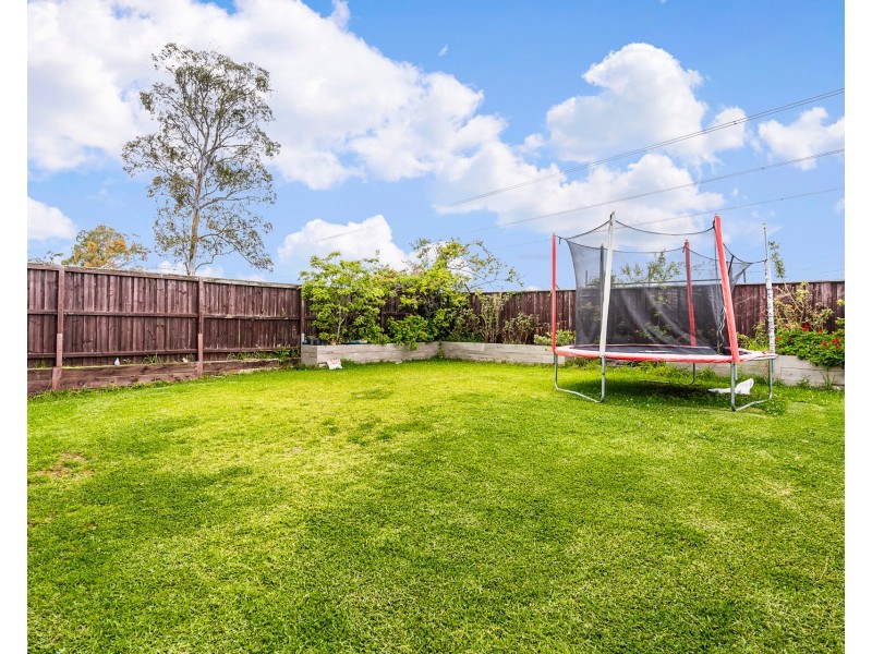 3 Eleanor Drive, Glenfield NSW 2167