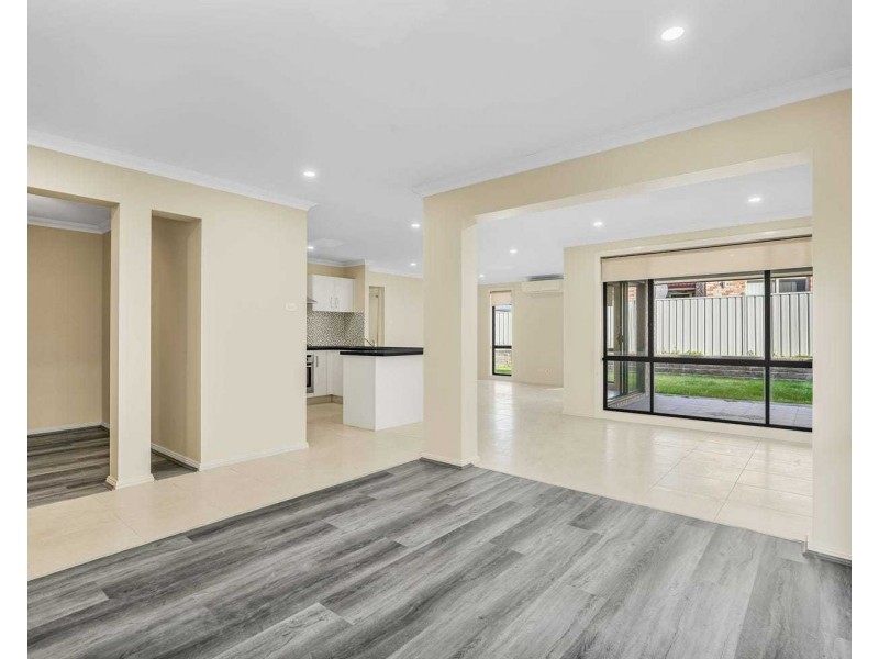 37 Frangipani Avenue, Glenwood NSW 2768