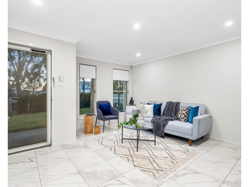 19 Lyrebird Crescent, The Ponds NSW 2769