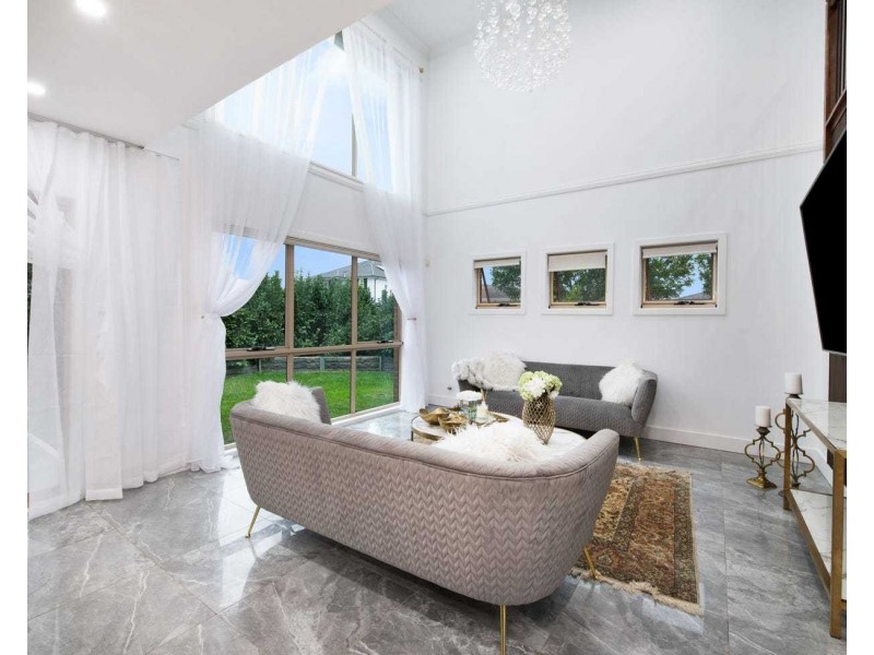 10 Butterfly Lane, The Ponds NSW 2769