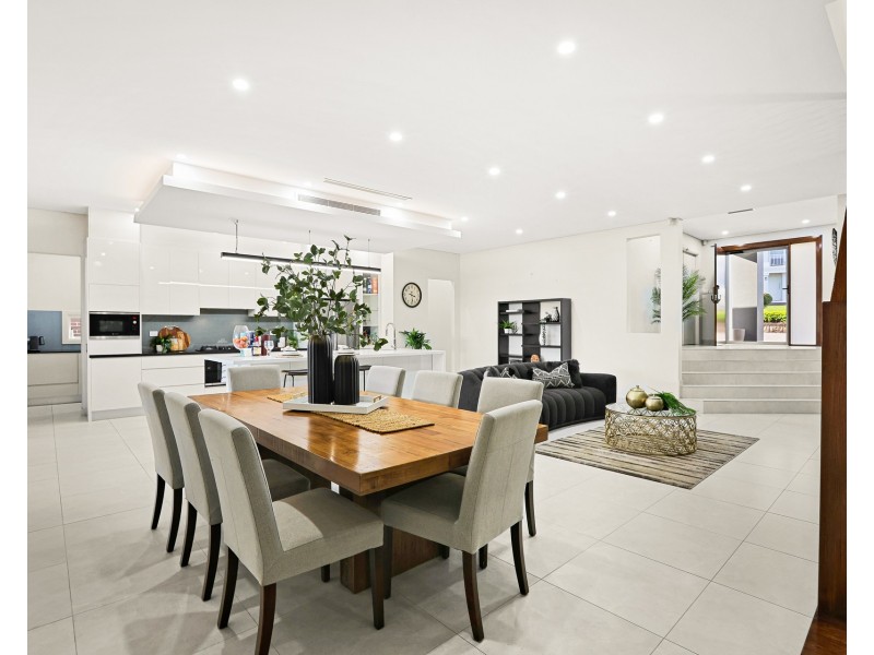 250 Stone Mason Drive, Kellyville NSW 2155