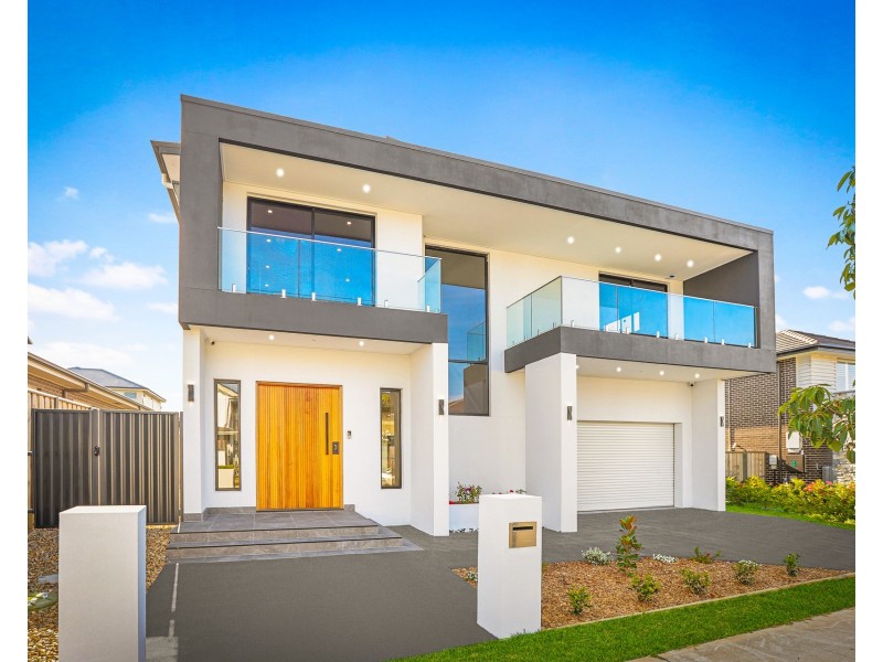 136 Valletta Drive, Box Hill NSW 2765