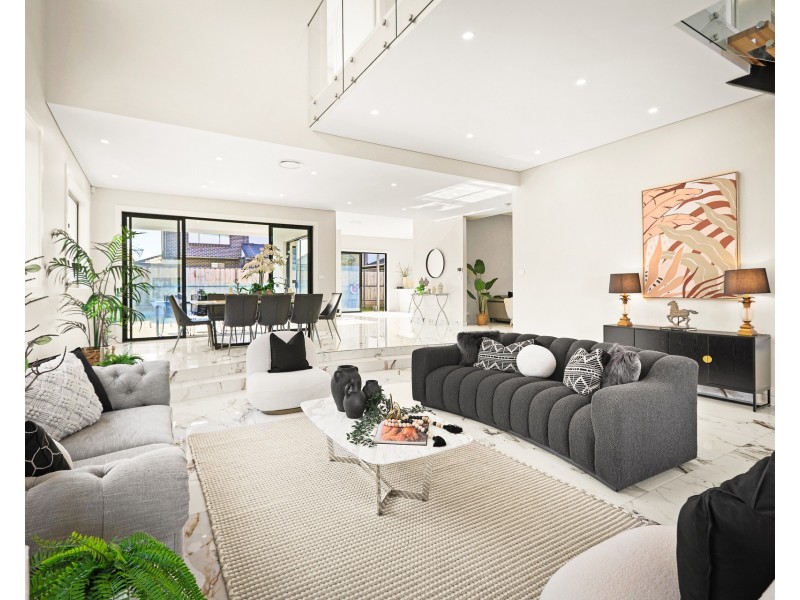 136 Valletta Drive, Box Hill NSW 2765